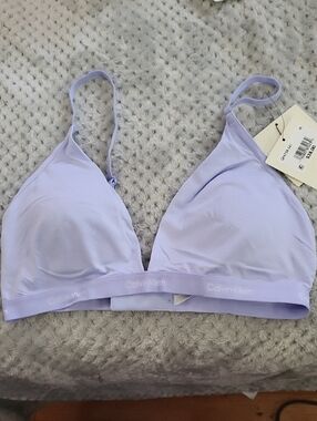 Nwt Calvin Klein Lavender Wireless Triangle Bralette Medium